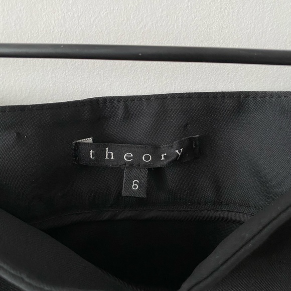 Theory black skirt - Picture 3 of 3